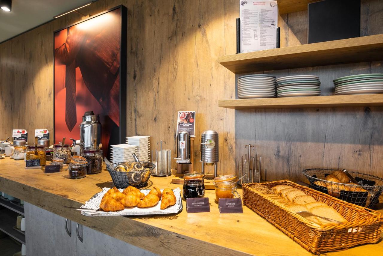 Ibis Heidelberg Hauptbahnhof Hotel Ngoại thất bức ảnh